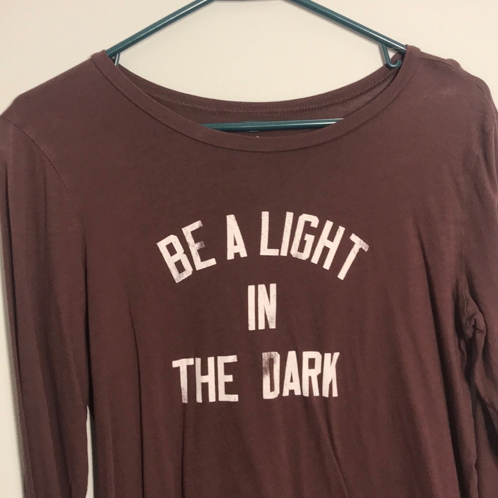 American Eagle graphic tee